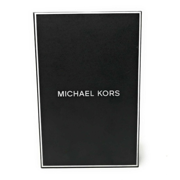 Michael Kors Jet Set Men's 4 in 1 Belt Gift Set - Picture 5 of 5